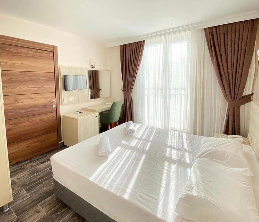 Dream Town Hotel&restaurant Hotel 3*